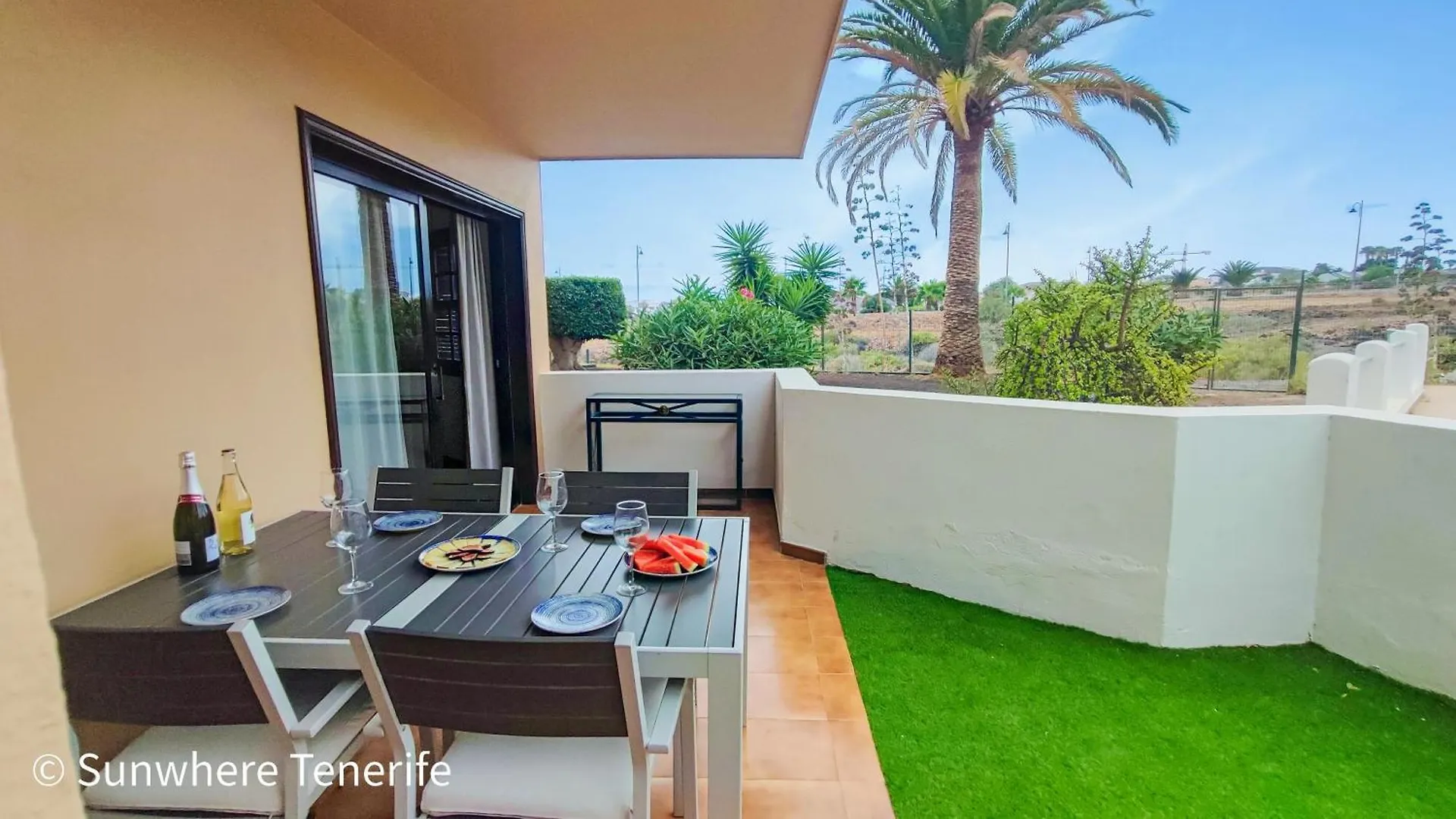 Spacious Apartment With Private Garden In Tenerife South San Miguel de Abona